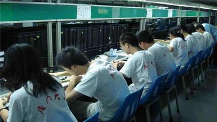 工厂临时工工资为何高于正式工？—— 探究差异与中介服务角色